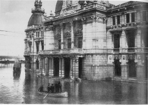 Antiguo Ayuntamiento en la inundación de 1919